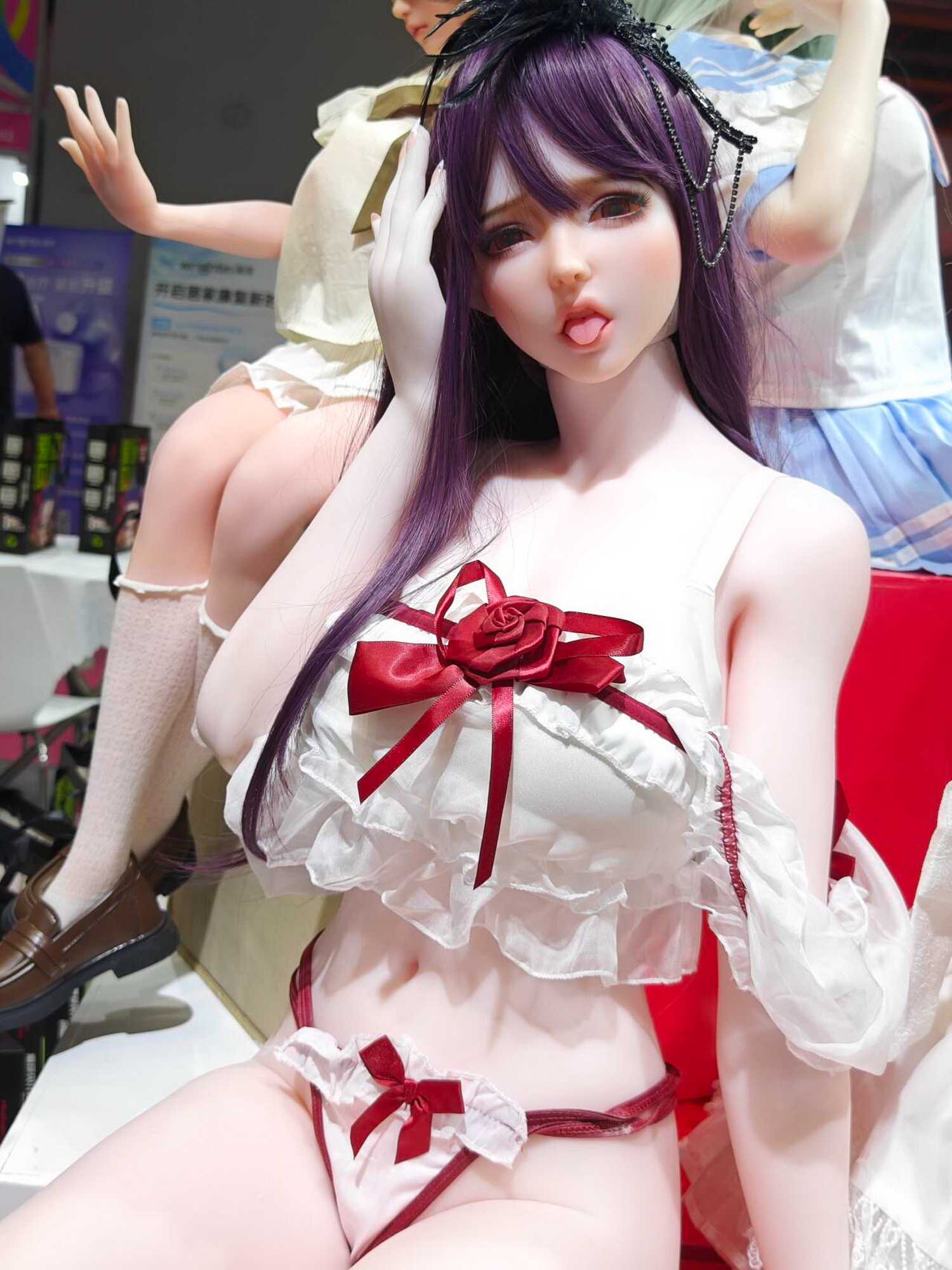__SFO@%)BXUP{KQWX4}@_WQ_tmb.jpg