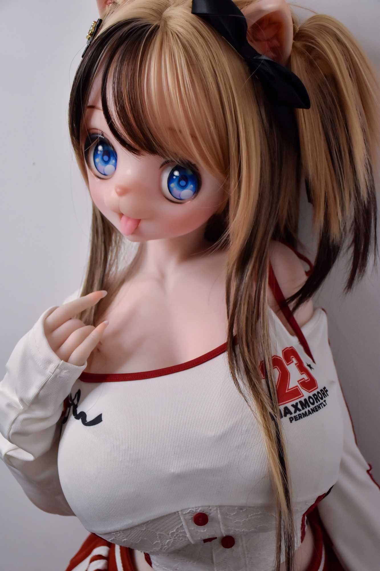 RAD037-Off-C09.jpg