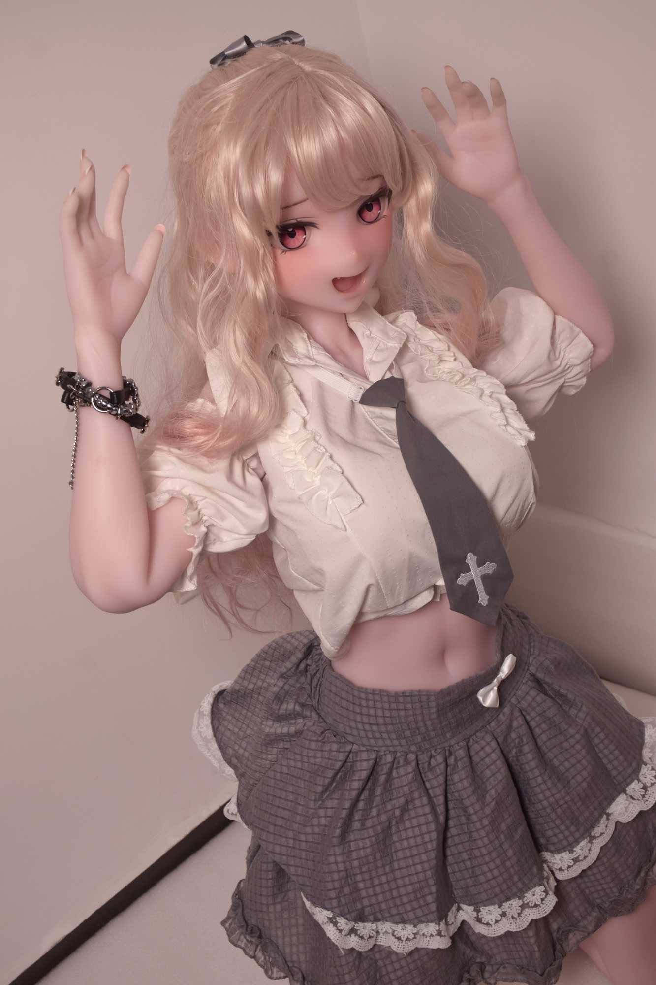 RAD046-Off-C10.jpg