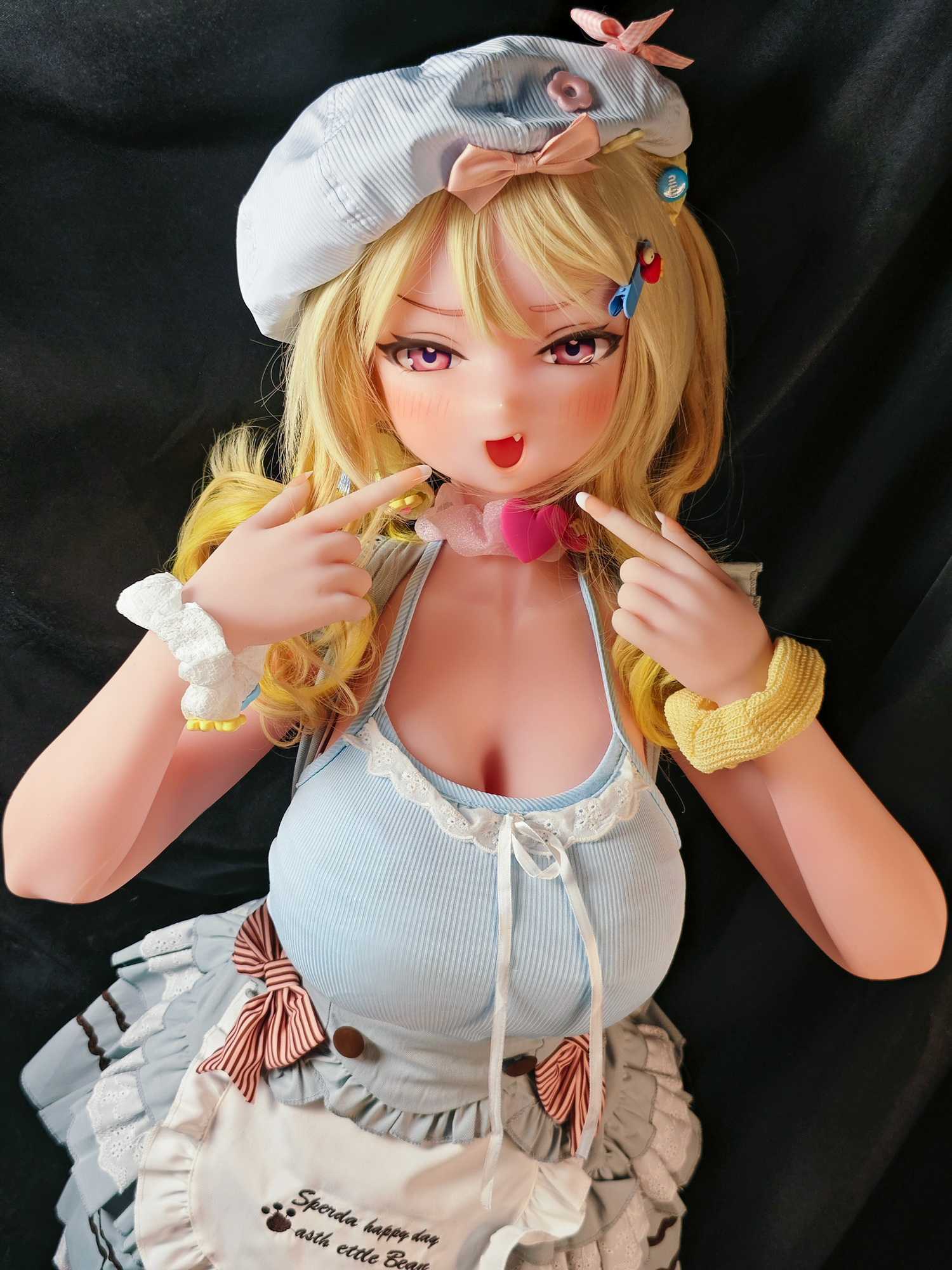 RAD048-Off-C04.jpg