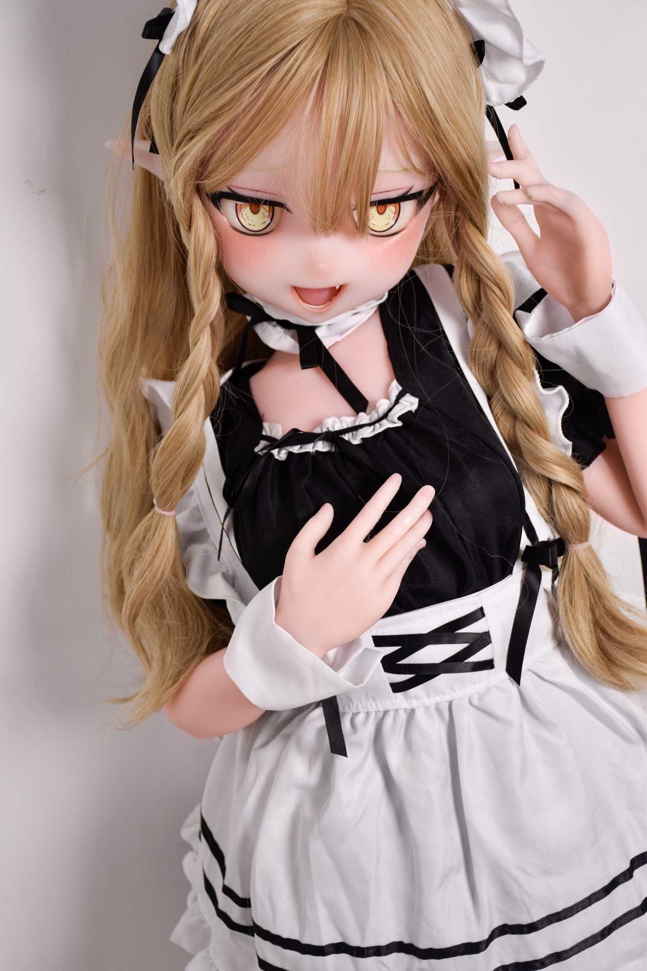 AHR026-Off-C04.JPG