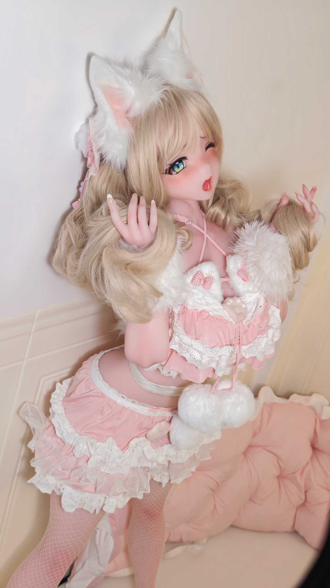 RAD054-Off-C14.jpg