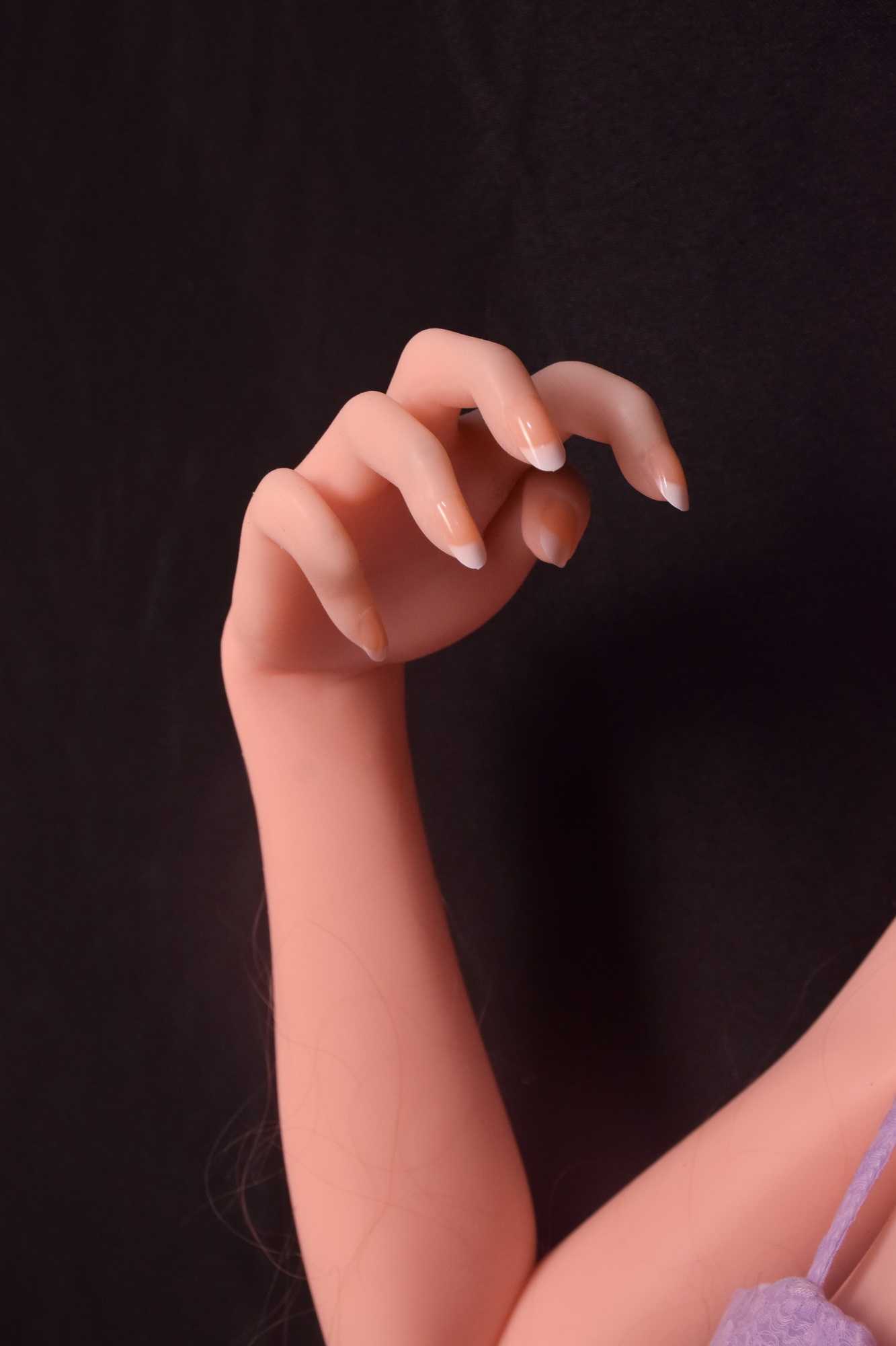 6-fingers 7.jpg