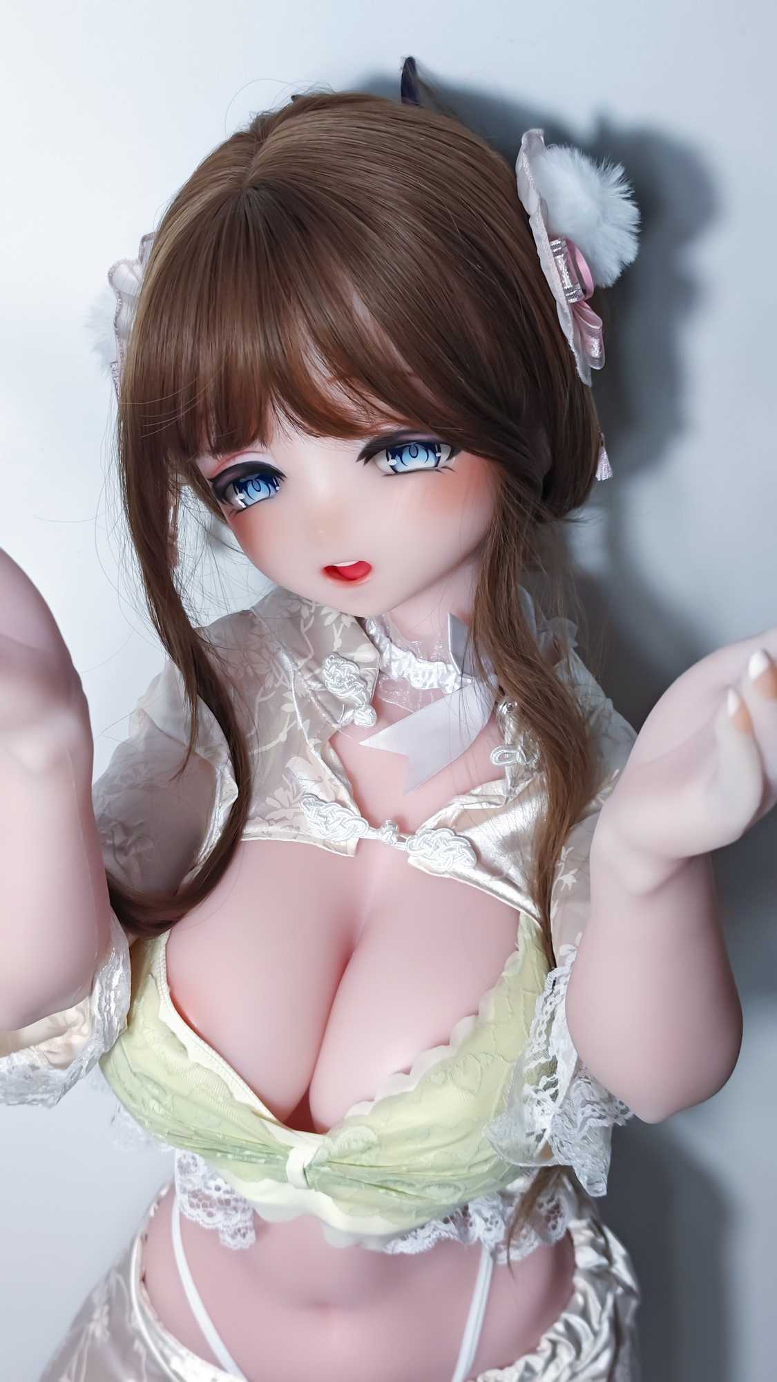 AHR023-Unoff-F06-144M.jpg