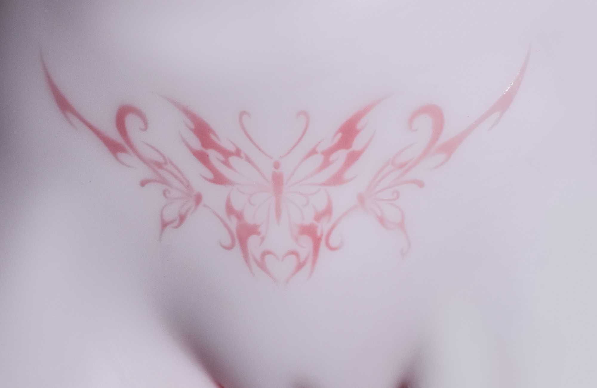 12-A tattoo of a mysterious realm-02.JPG